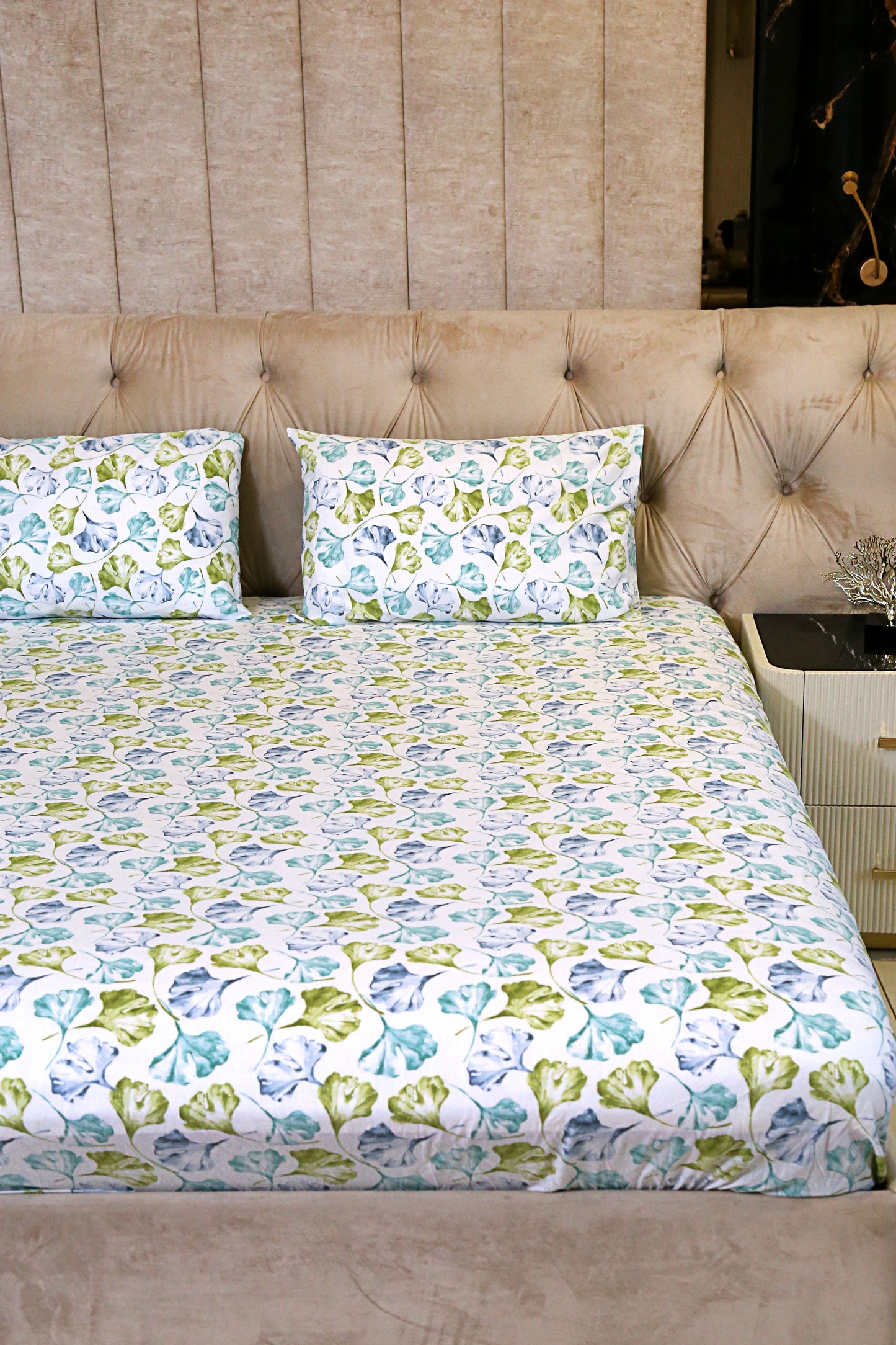 floral fantasy 100% cotton fitted bedsheet