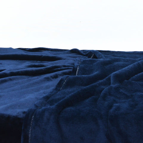 Plush blanket blue
