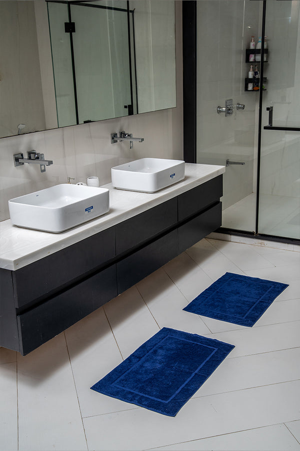 Bathmat blue